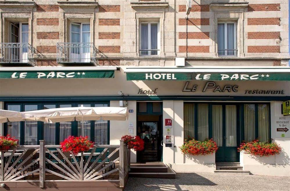 Hotel Restaurant Le Parc 穆兰 外观 照片